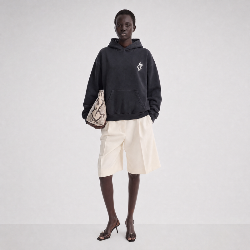 Le sweat à capuche emblématique
